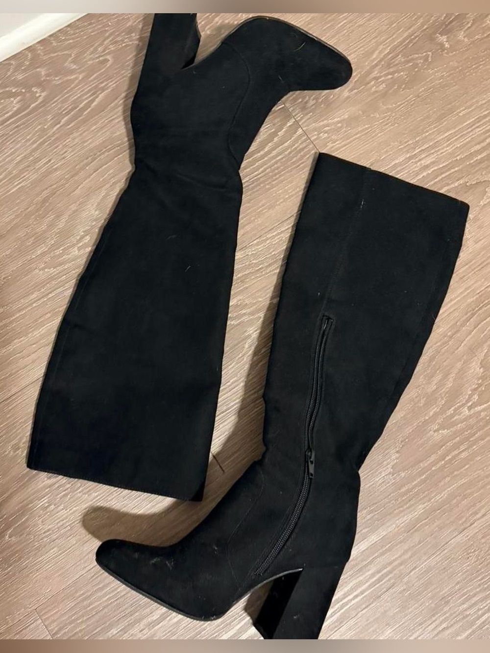 Forever 21 black knee high boots